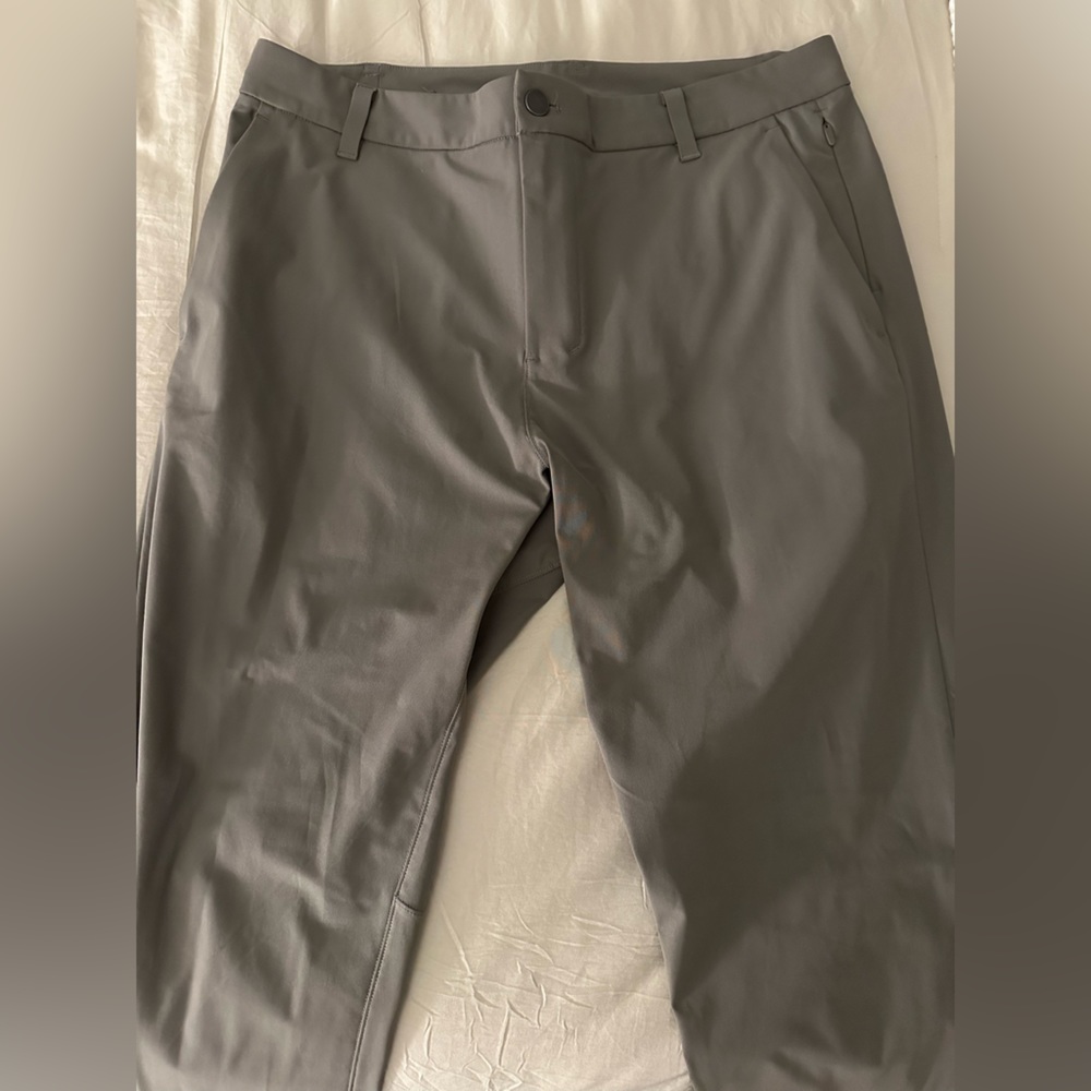 Lululemon Commission Classic-Fit Pant 34"